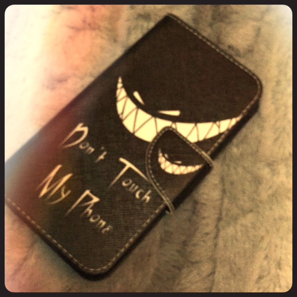 Phone case - Picture 1 of 1
